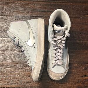 Nike Blazer Mid '77 High-Top Sneakers